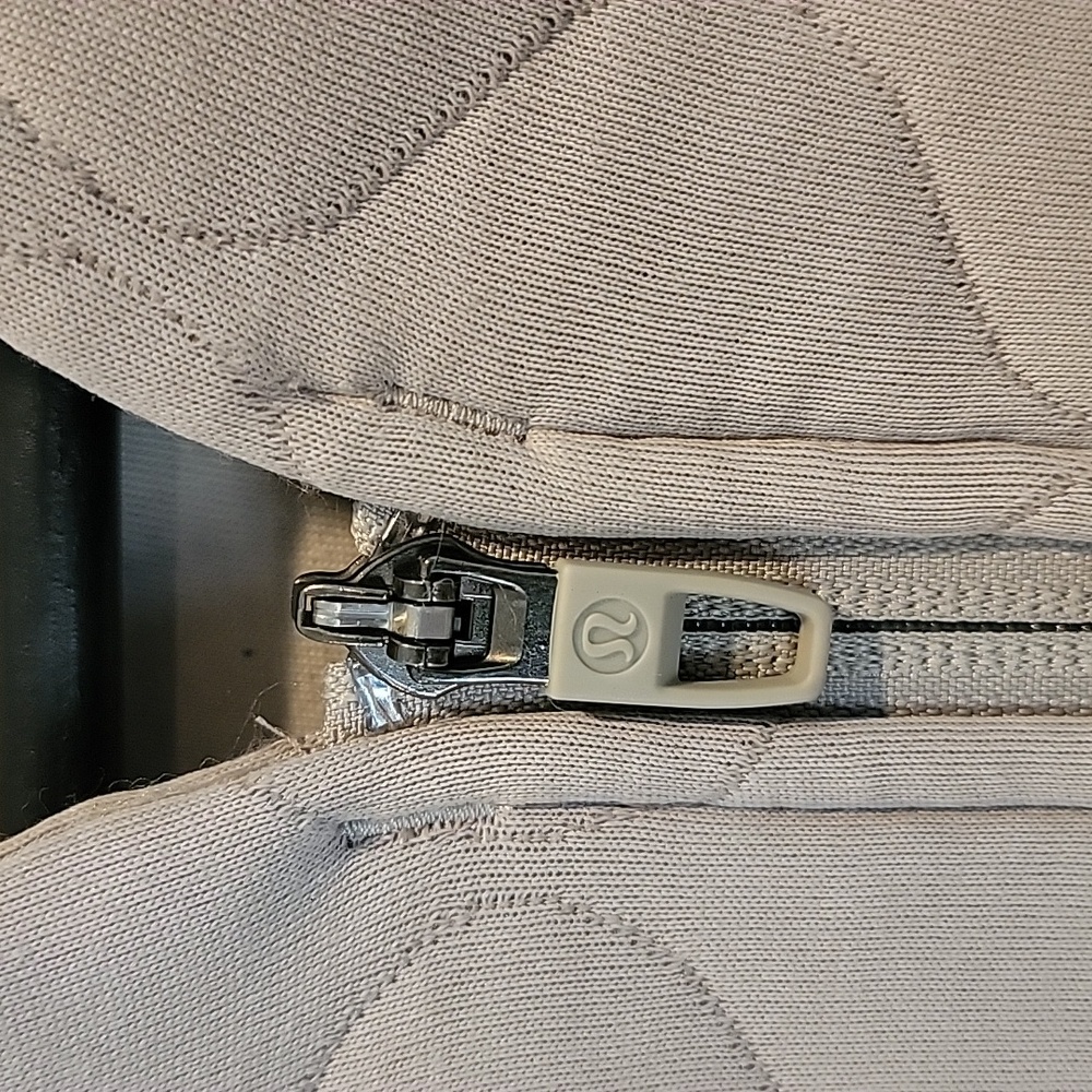 Lululemon Quilted Bomber Jacket Riverstone - Picture 12 of 13